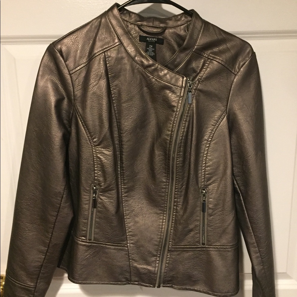 Women’s leather jacket